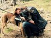 Теодора Духовникова се снима с полицейско куче в “Дяволското гърло”