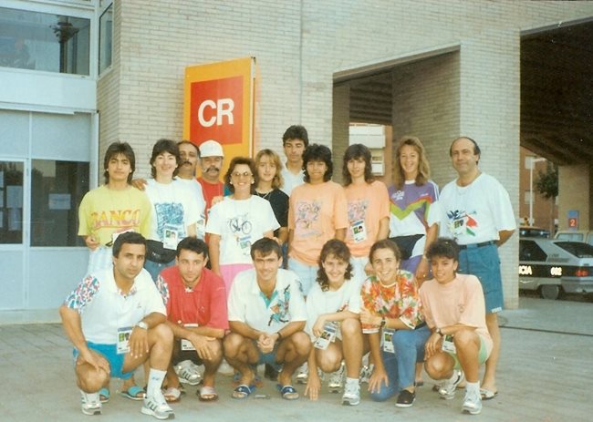  Отборите ни по тенис на маса, тенис (сестри Малееви) и бадминтон на олимпиадата в Барселона през 1992 година 