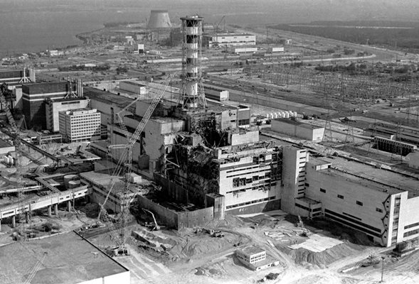Гръмналата АЕЦ "Чернобил"