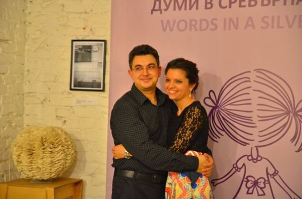 Пламен Николов и съпругата му. Снимки Фейсбук
