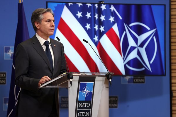 Според МВнР на Китай НАТО стимулира конфликти Русия - Украйна