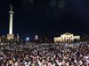 Многохиляден протест в Будапеща срещу помилването на обвинен за педофилия (Снимки)