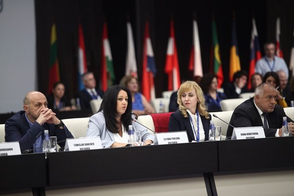 Томислав Дончев, Лиляна Павлова,  Бойко Борисов Снимки: Министерство за Българското председателство на Съвета на ЕС 2018