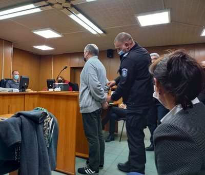 Бисер Борисов заяви в съда, че приятелката му е трябвало да остане жив.а