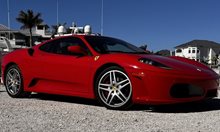 Продава се Ferrari F430, принадлежало на Доналд Тръмп