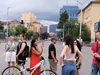 Столичани блокираха ул. "Опълченска", не искат да се изсичат дърветата (Видео)