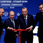 Българският премиер Бойко Борисов и президентите на Русия, Турция и Сърбия (от ляво на дясно) присъстват на церемония за официалното пускане на газопровода “Турски поток” през януари 2020 г.