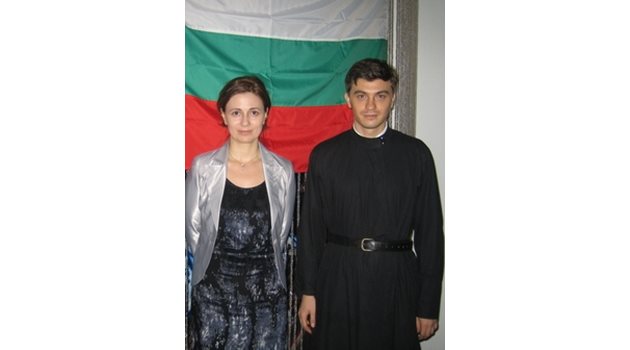 Красимира Георгиева и Владимир Бунтилов от Руската църква в Тайланд на прием по случай деня на народните будители в Банкок през 2008 г.