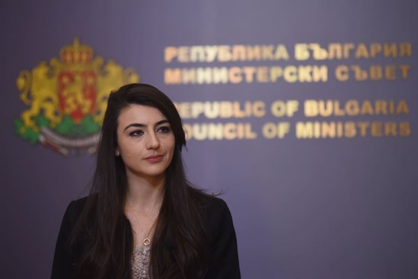 Лена първа от "Промяната" коментира офертата на Борисов за правителство