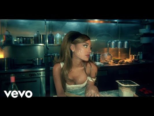 Ариана Гранде оглави класацията на "Билборд" за албуми (Видео)