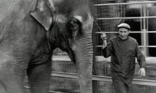 Слонът от Ереван и неговият дресьор Иван