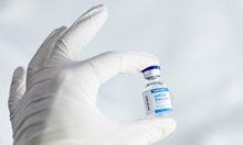 Британски учени готови с универсална ваксина - ще пази и от коронавируси, непознати досега