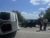Тежка катастрофа край Антоново, обърнал се е микробус (Снимки)