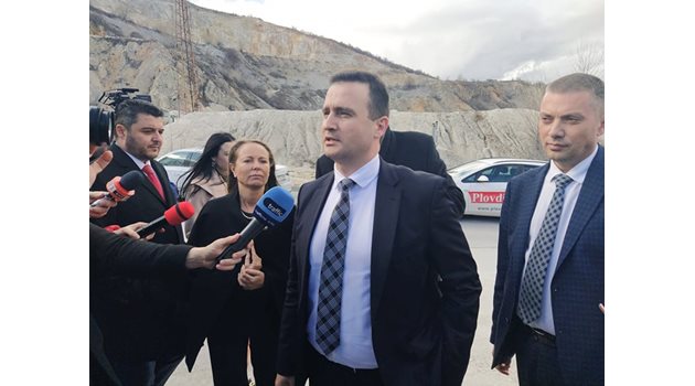 Зам.-министърът на енергетиката дойде в Белащица.