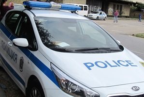 Варненски полицаи предотвратиха „телефонна измама" за 30 000 лева