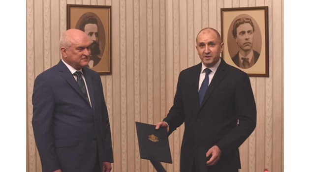 Президентът Румен Радев възложи на Димитър Главчев да състави служебен кабинет