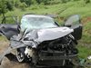 Кола се заби челно в насрещно движещ се тир край Кърджали (снимки)