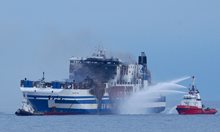 4 версии за пожара на ферибота в Йонийско море