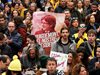 Хиляди излязоха на протест в Барселона заради ареста на Пучдемон (Снимки)