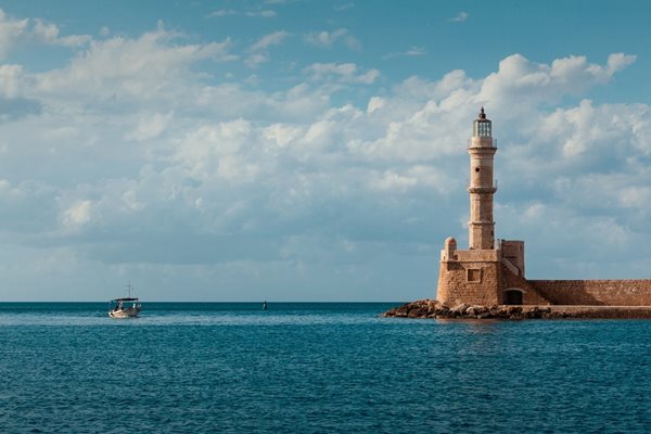 Гърция продава пристанището Игуменица на международен консорциум