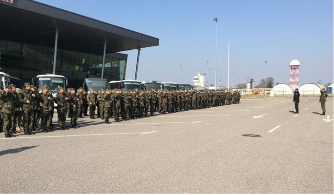 40-и БГ военен контингент влезе с предпазни средства в мисията на НАТО в Афганистан