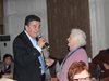 Кумът на Стоичков нахрани обитателите на старческия дом в Пловдив