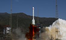 Китай изстреля успешно спътник, който ще предупреждава за природни бедствия