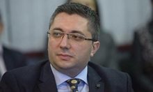 Разпитват министър Нанков като свидетел и 30 от АПИ за смъртоносния път до Своге