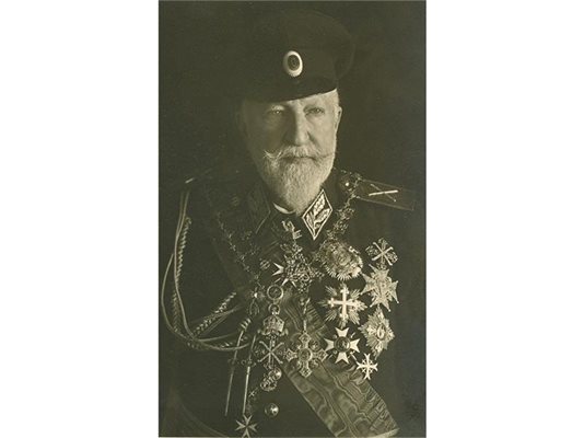 Цар Фердинанд в гр. Кобург през 1946 г.