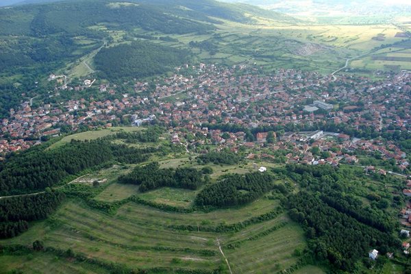 184 нови жители отчете село Брестовица. 