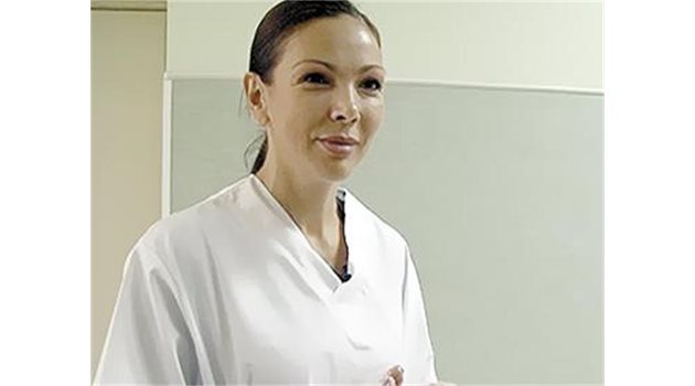 ГЕРОЙ: Бившата депутатка Дончева стана медицинска сестра в “Животът на другите”.