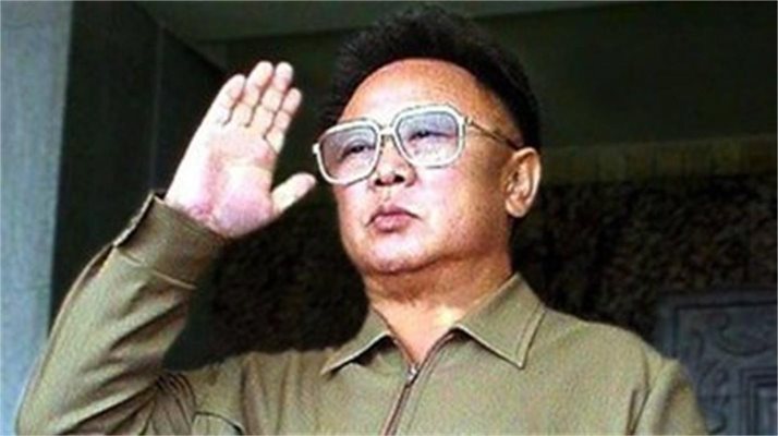 Севернокорейският лидер Ким Чен Ир почина от инфаркт