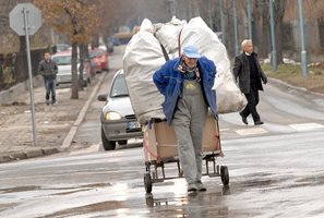 120 хиляди българи се прехранват от събиране на вторични суровини
