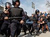 ЕС осъди "полицейската жестокост" на днешните протести в Русия