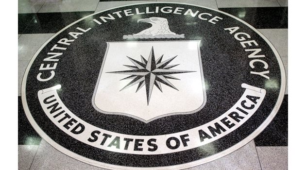 Логото на ЦРУ в централата в Ленгли

СНИМКИ: РОЙТЕРС
