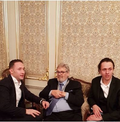Стефан Данаилов с братята Дарин и Деян Ангелови