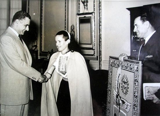 Среща на Върбинка и брат й Христо с президента на Египет Гамал Абдел Насър през 1954 година.
Снимка: РИМ в Търговище
