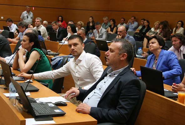 Общинските съветници в Пловдив гласуваха дарението за община "Марица"