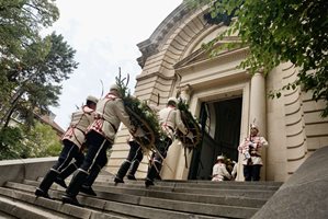 Дойде време за нови имена на националните празници