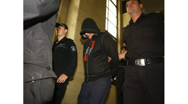 Матей Боев, дясна ръка на Брендо, беше екстрадиран в Италия и повече не се върна в родината. Днес е в затвора.