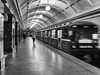 Влак на метрото откъсна главата на момиче в Москва