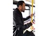 Крейг Дейвид изненада пътниците на автобус с концерт (Видео)
