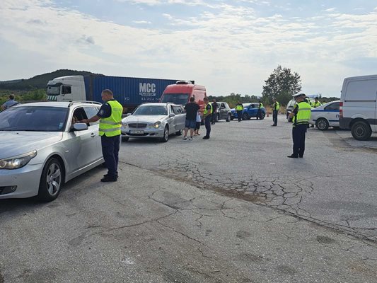 Спецакцията в Пазарджишко
Снимка: МВР