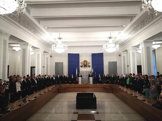 Предаване на властта в Министерски съвет СНИМКА: Велислав Николов