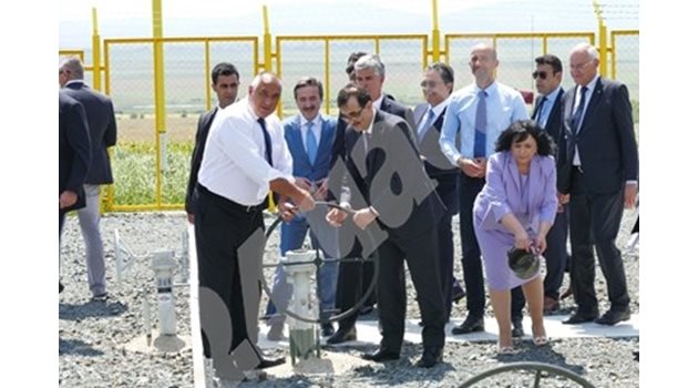 Борисов и турският енергиен министър Дьонмез на откриването на разширението на транзитния газопровод с Турция Снимка ПИЕР ПЕТРОВ