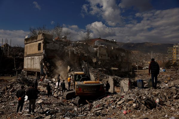 Земетресението е Турция
Снимка:Ройтерс