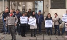 Рибари протестират заради забраната за улов на бяла мида