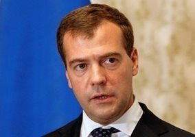 Руският експрезидент Дмитрий Медведев посети сепаратистите в Донбас