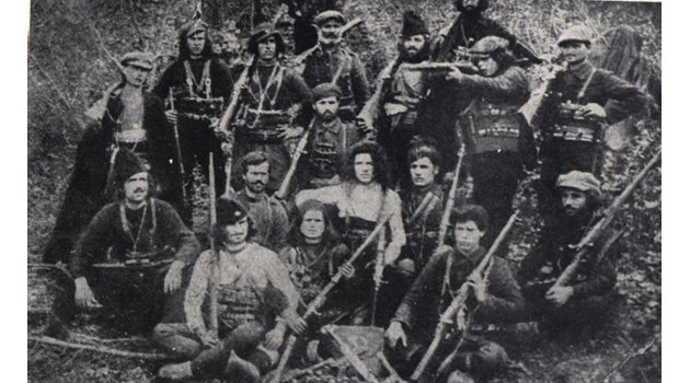Чета от анархисти в Хасково през 1925 г.