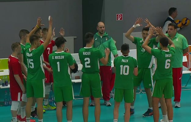 Волейболните ни национали по време на финала в Банска Бистрица